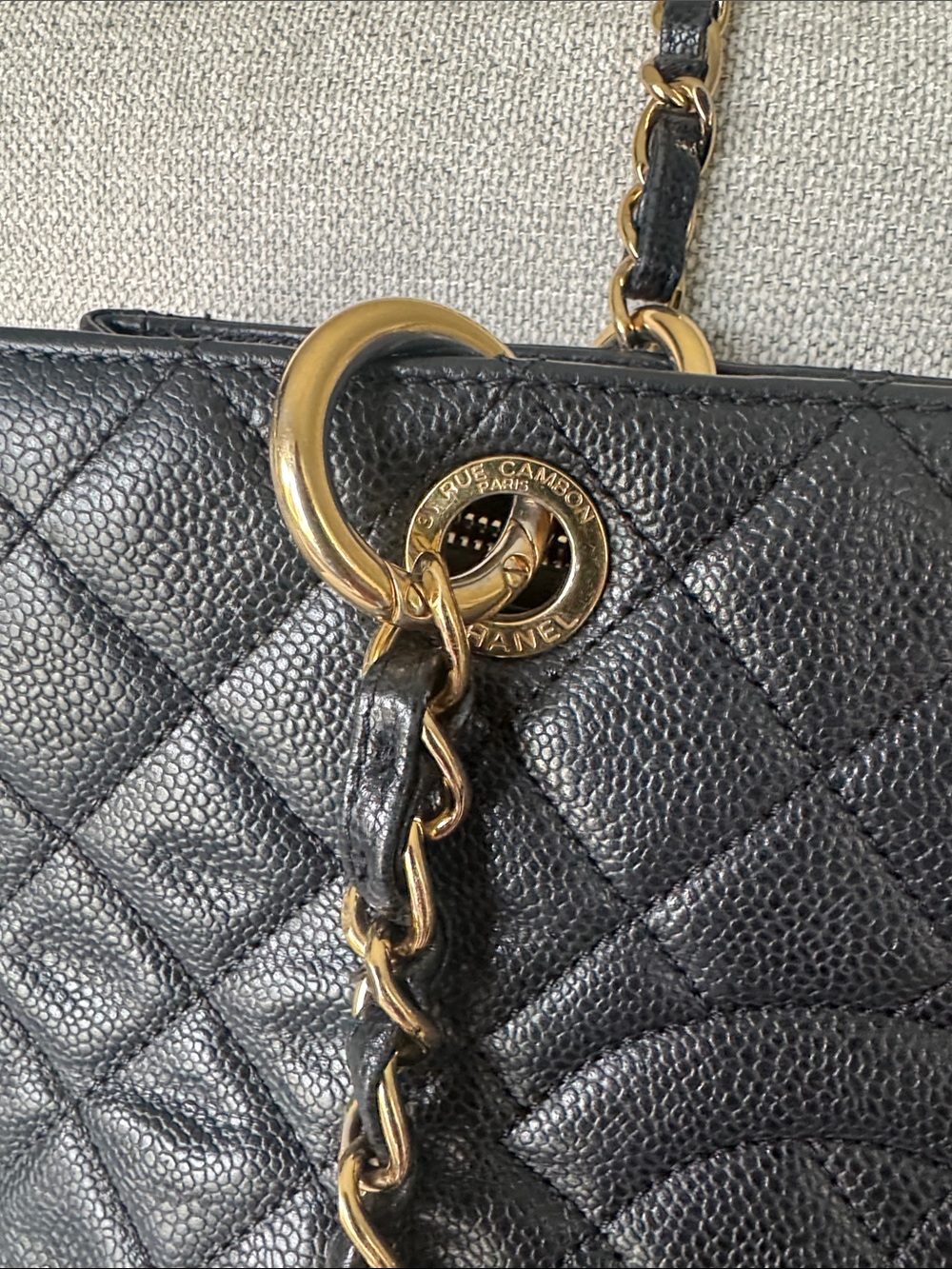 CHANEL Black Quilted Leather Shoulder Tote with Gold Hardware - Picture 4 of 11